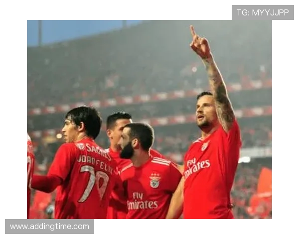 若本菲卡低迷阿莫林今夏或接班穆帅成足坛焦点主帅风云再起引热议 若本菲卡低迷阿莫林今夏或接班穆帅成足坛焦点主帅风云再起引热议